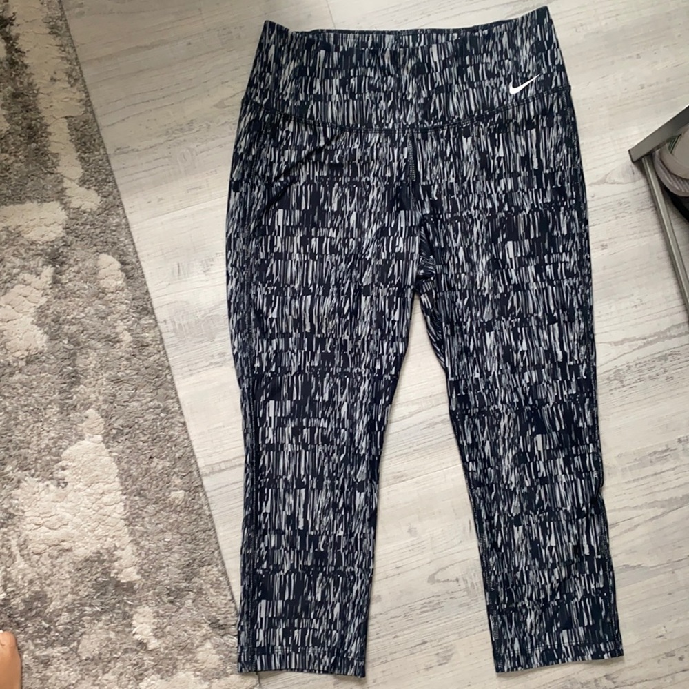 Nike leggings